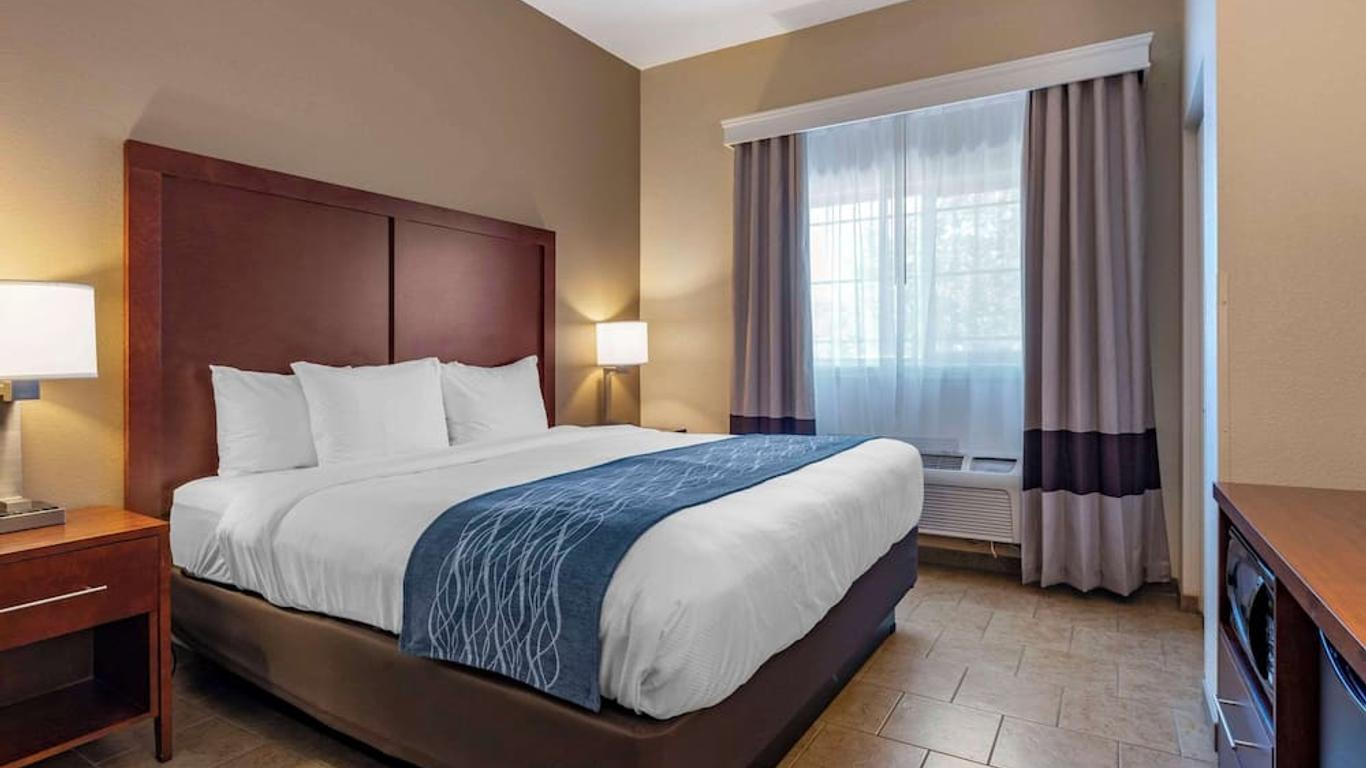 Comfort Inn & Suites Ukiah