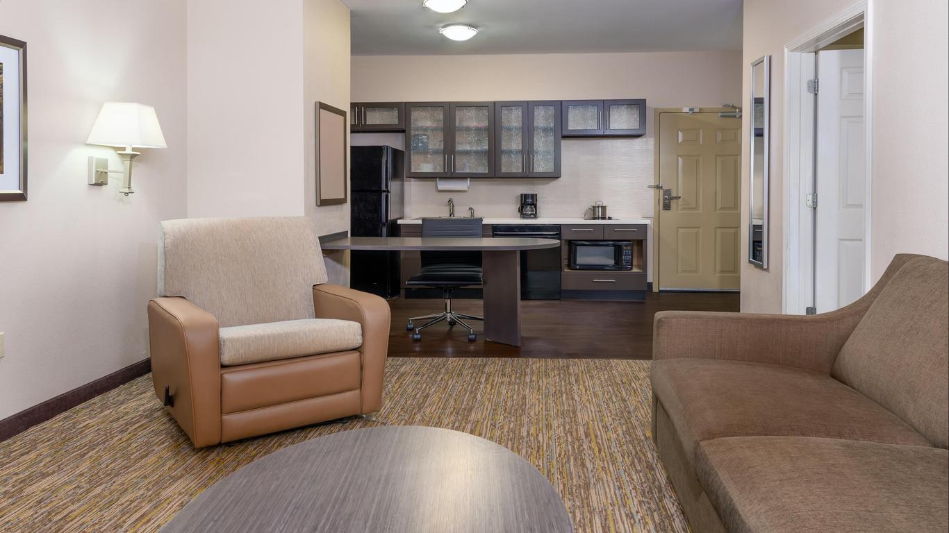 Candlewood Suites Athens, an IHG Hotel